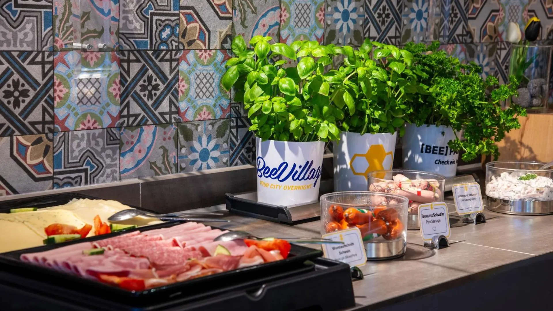 Beevillage Messehotel Hannover Laatzen 2*,  Γερμανία